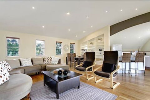 A PERFECT STAY - Beach House At Tallows - Darwin Holiday 2