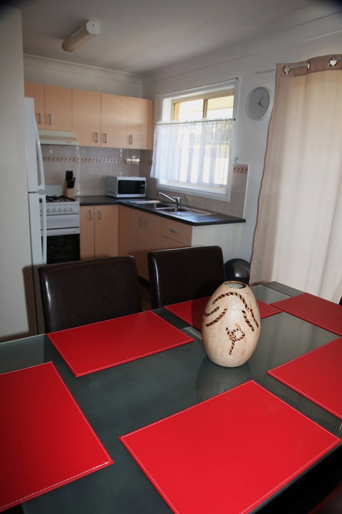 Titania Motel - Darwin Holiday 3