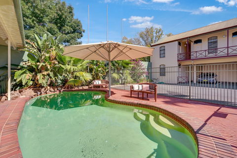 Prince Of Wales Motor Inn - Darwin Holiday 1