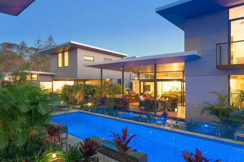 Byron Luxury Beach Houses - Darwin Holiday 1