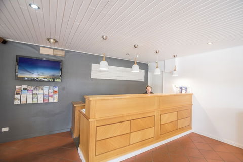 Ibis Styles Orange - Darwin Holiday 5