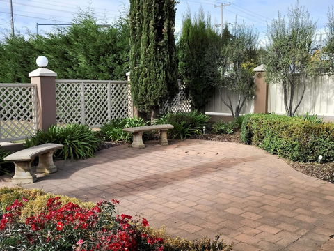 Ibis Styles Orange - Darwin Holiday 1