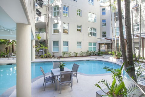 The Emerald Resort Noosa - Darwin Holiday 2