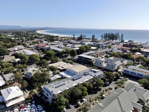 Byron Quarter Holiday Apartments - Darwin Holiday 0