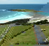 Diamond Island Resort  Bicheno Penguin Show - Darwin Holiday