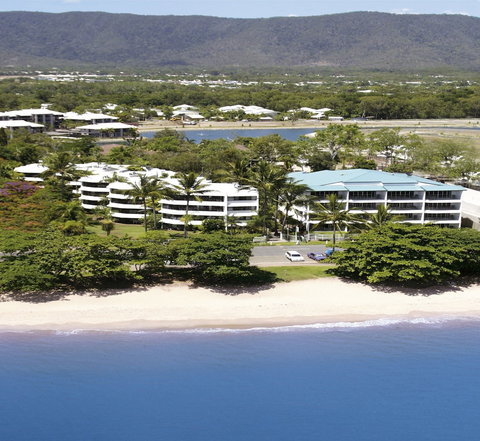 Roydon Beachfront Apartments - Darwin Holiday 1