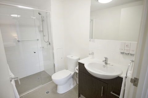 Gladstone City Central Apartment Hotel - Darwin Holiday 3