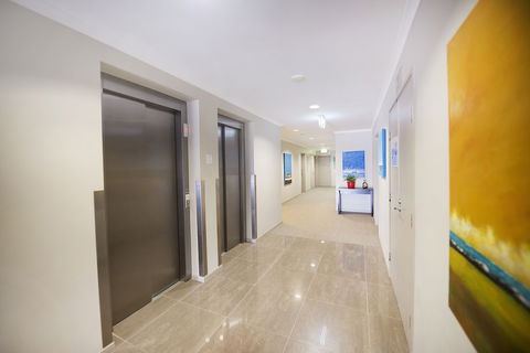 Gladstone City Central Apartment Hotel - Darwin Holiday 1