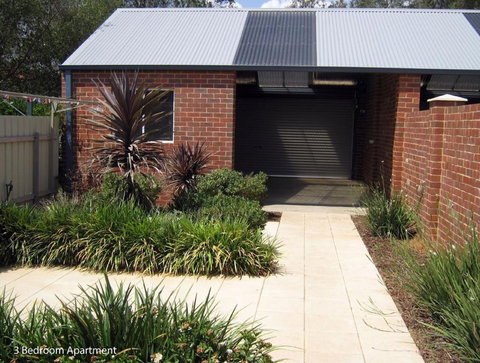 Charles Sturt Suites & Apartments - Darwin Holiday 1