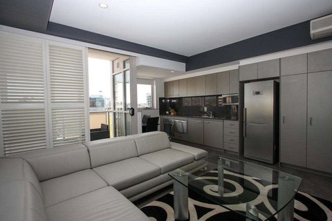 Honeysuckle Executive Apartments - Darwin Holiday 3