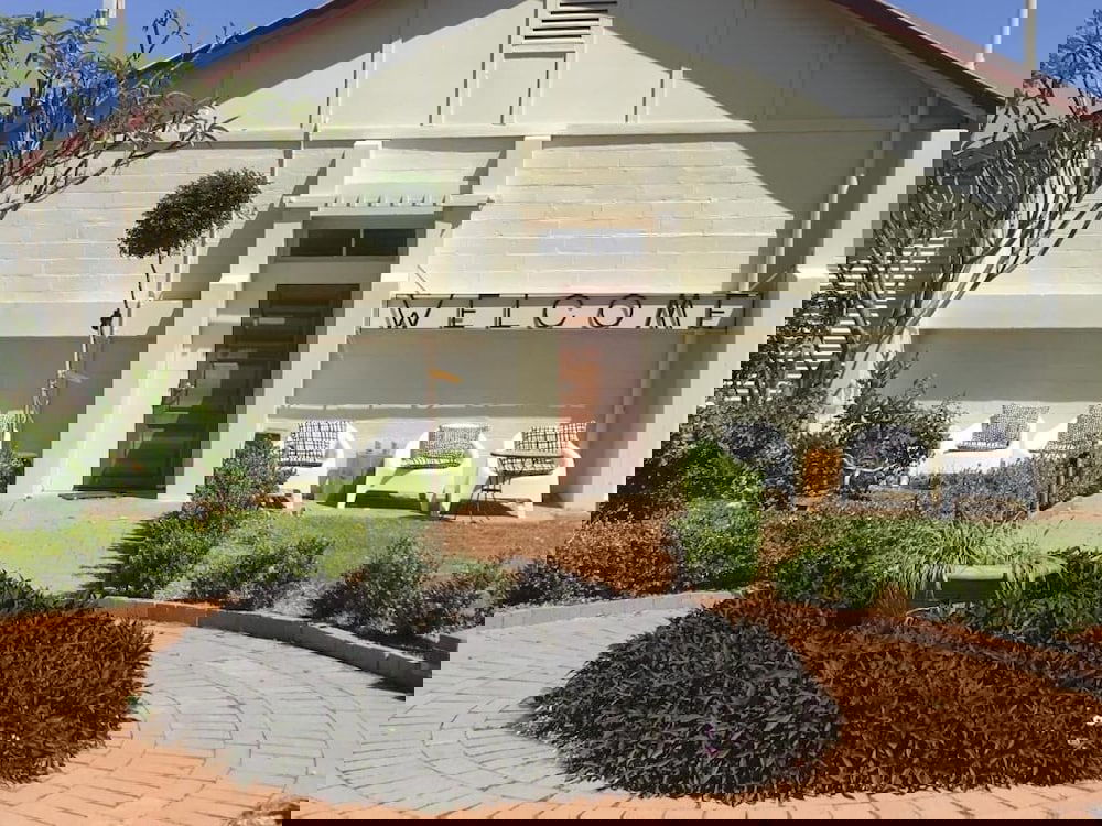 Barringun QLD Darwin Holiday