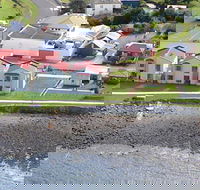 Stanley Village Waterfront Accommodation - Darwin Holiday