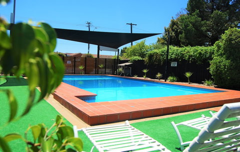 Golden West Motor Inn - Darwin Holiday 6