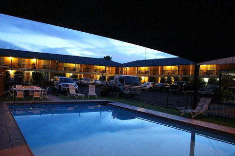 Golden West Motor Inn - Darwin Holiday 4