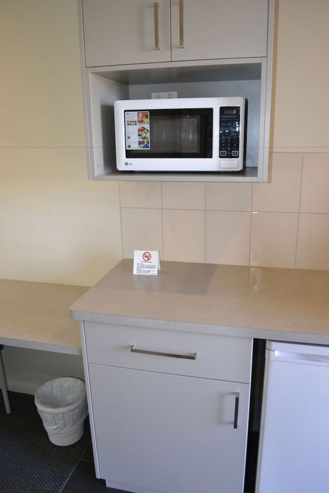 Werribee Motel & Apartments - Darwin Holiday 5