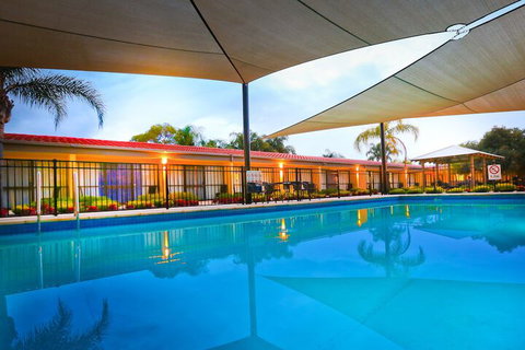 Comfort Inn Deakin Palms - Darwin Holiday 6