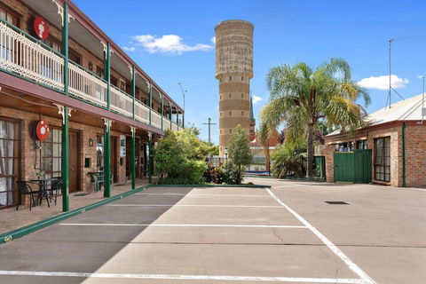 The Settlement Historic Hotel - Darwin Holiday 3
