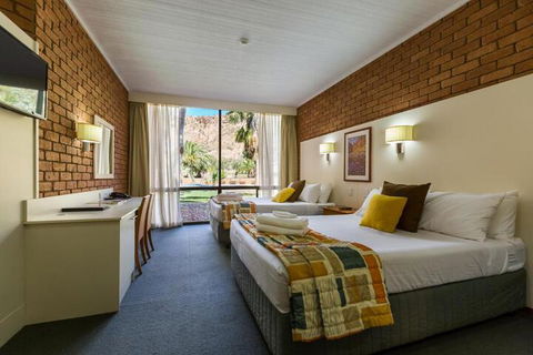 Alice In The Territory - Darwin Holiday 0