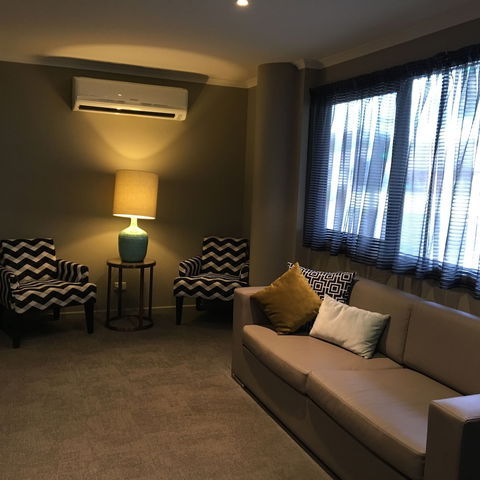 Quest Mont Albert - Darwin Holiday 4