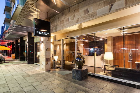 Majestic Roof Garden Hotel - Darwin Holiday 1