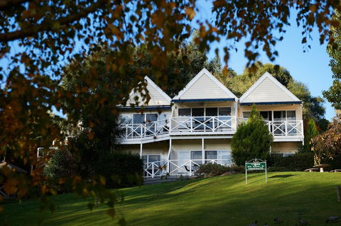 Lake House Daylesford - Darwin Holiday 0