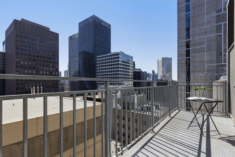 Oaks Melbourne On Collins Hotel - Darwin Holiday 0