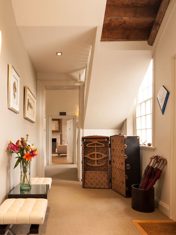 Ouse TAS Darwin Holiday