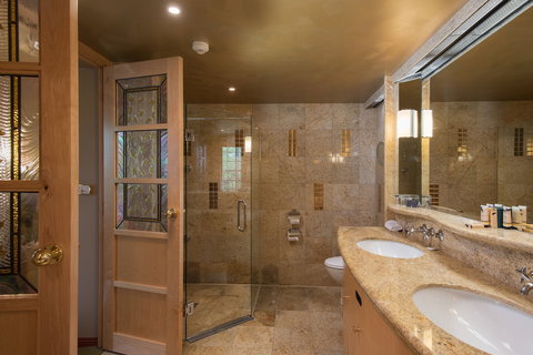 Country Club Tasmania - Darwin Holiday 3