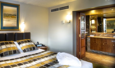 Country Club Tasmania - Darwin Holiday 6