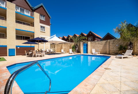 Hillarys Harbour Resort - Darwin Holiday 1