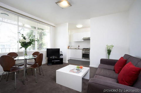 Caroline Serviced Apartments South Yarra - Darwin Holiday 1