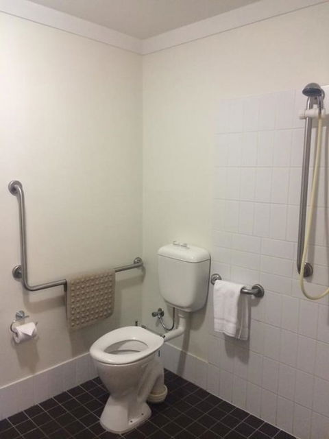 Quest On Rheola - Darwin Holiday 5