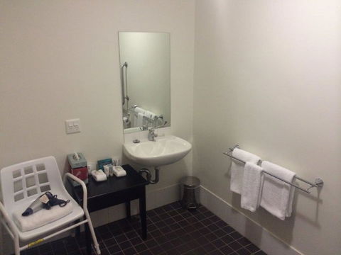 Quest On Rheola - Darwin Holiday 2