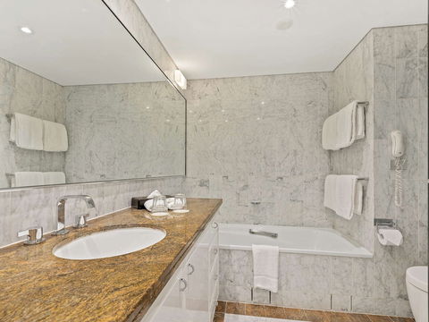 The Sebel Quay West Suites Sydney - Darwin Holiday 6