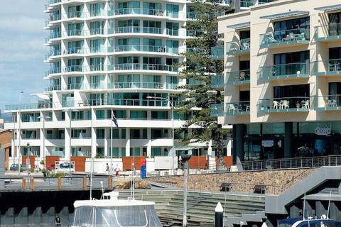 Oaks Glenelg Liberty Suites - Darwin Holiday 5
