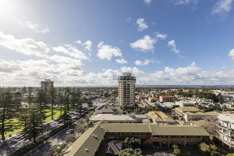 Oaks Glenelg Liberty Suites - Darwin Holiday 3