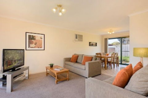 Mount Waverley Townhouses - Darwin Holiday 0