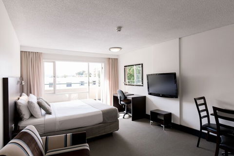 St Ives Apartments - Darwin Holiday 7