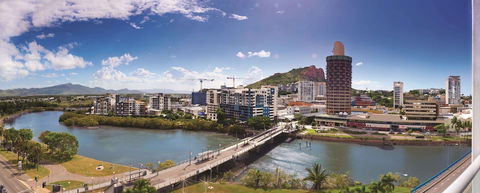 Oaks Townsville Gateway Suites - Darwin Holiday 1