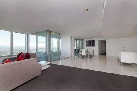 Q1 Resort & Spa - Darwin Holiday 3