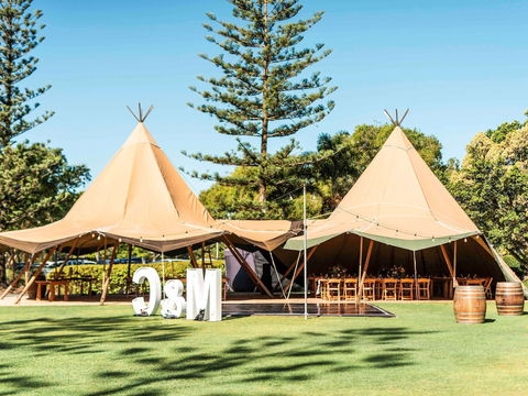 Novotel Sunshine Coast Resort Hotel - Darwin Holiday 6