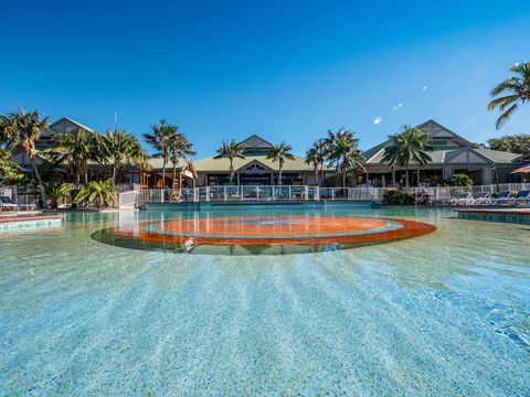 Novotel Sunshine Coast Resort Hotel - Darwin Holiday 3