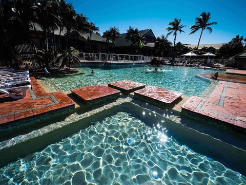 Novotel Sunshine Coast Resort Hotel - Darwin Holiday 5
