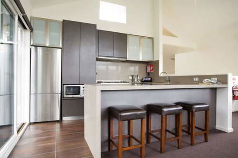 Lake Crackenback Resort & Spa - Darwin Holiday 6