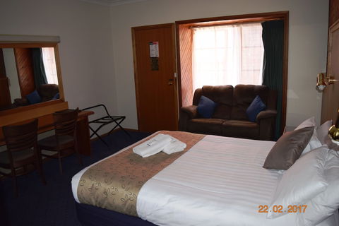 Early Australian Motor Inn - Darwin Holiday 6