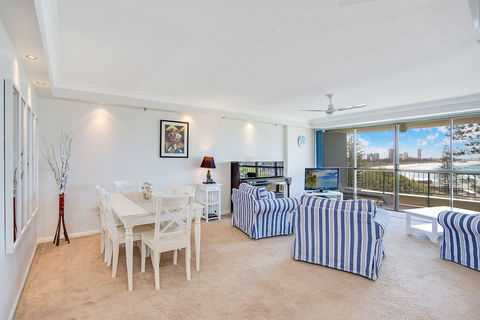 Gemini Court Holiday Apartments - Darwin Holiday 6