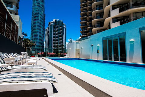 Beachcomber Surfers Paradise - Darwin Holiday 5