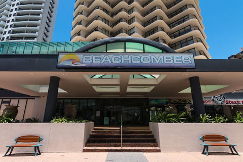 Beachcomber Surfers Paradise - Darwin Holiday 1