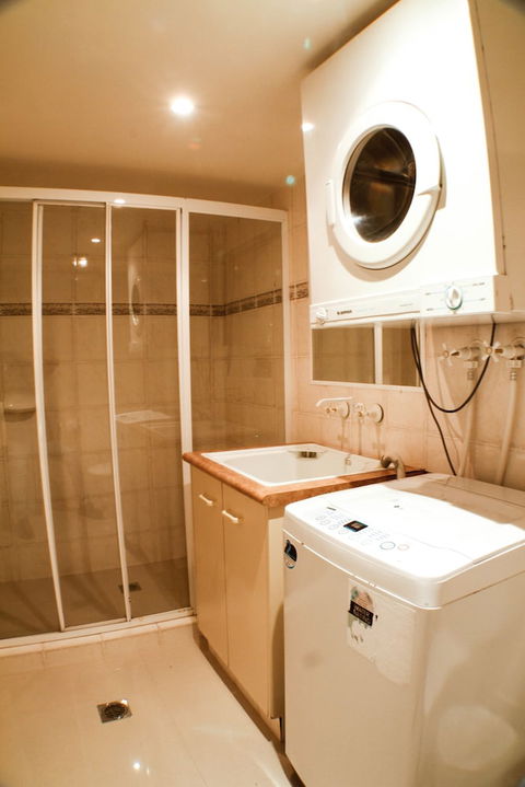 Surfers Riverside Apartments - Darwin Holiday 4