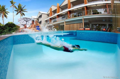 Castaways Resort & Spa Mission Beach - Darwin Holiday 3